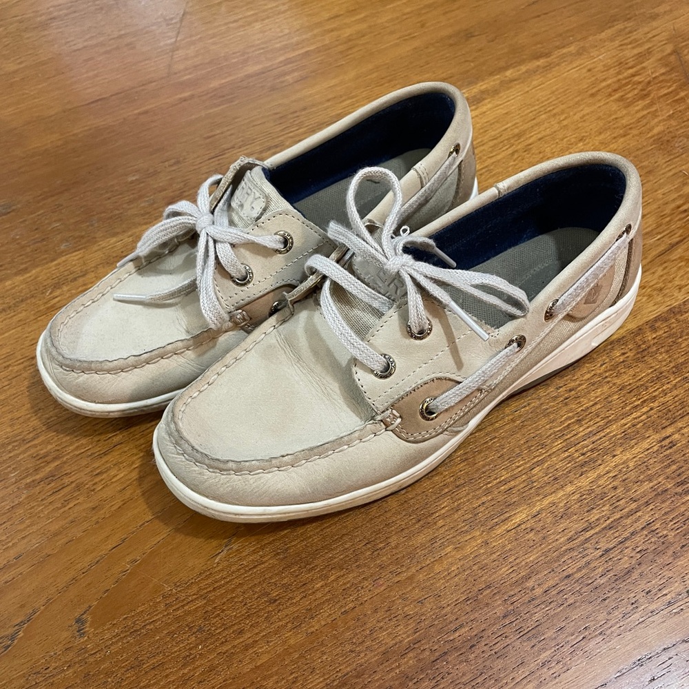 Women’s Tan Sperry Topsider Boat Shoes